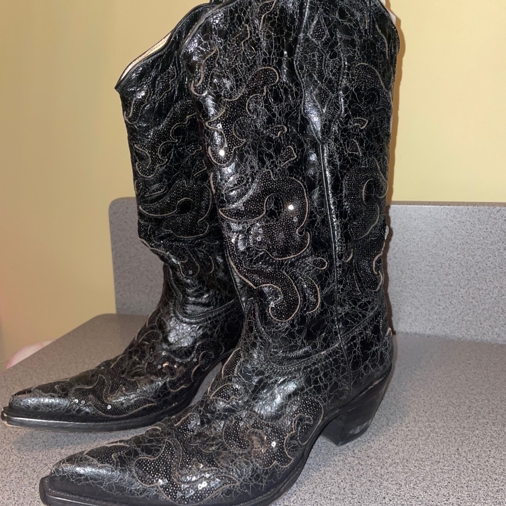 Coral Women’s Boots Size 9